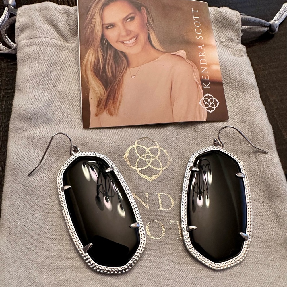 Kendra Scott Danielle earrings.  New condition. Silver